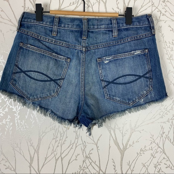 ABERCROMBIE & FITCH Festival High-Rise Jean Shorts Destroyed 6 Distressed - Picture 3 of 12